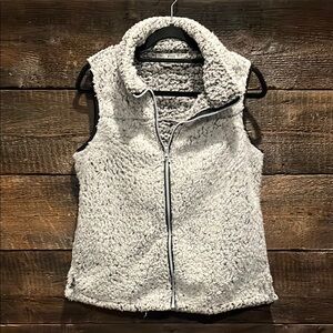 Women's Gray Sherpa Vest